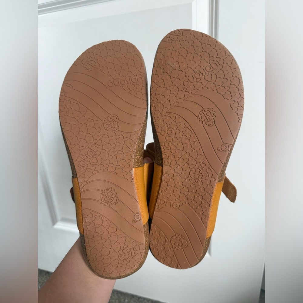 Yokono Women’s Leather Thong Strap  Sandal with Buckle Size 8 Made in Spain - Picture 2 of 6